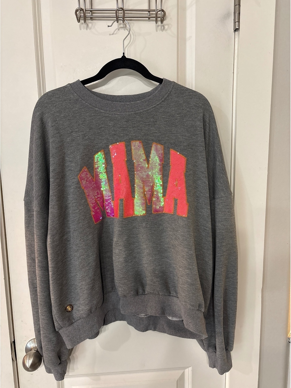 Simply Southern Women's XXL Gray Sweatshirt with Colorful 'MAMA' Sequin Design